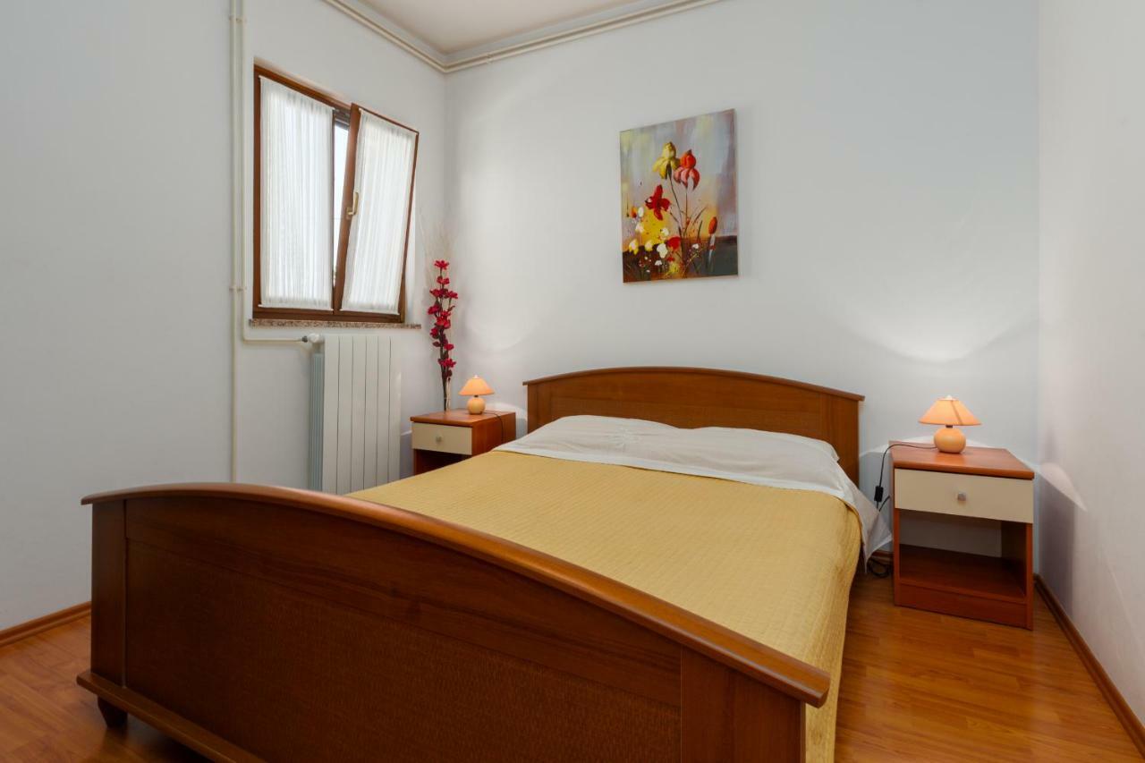 Apartment Softic Pula Exterior foto